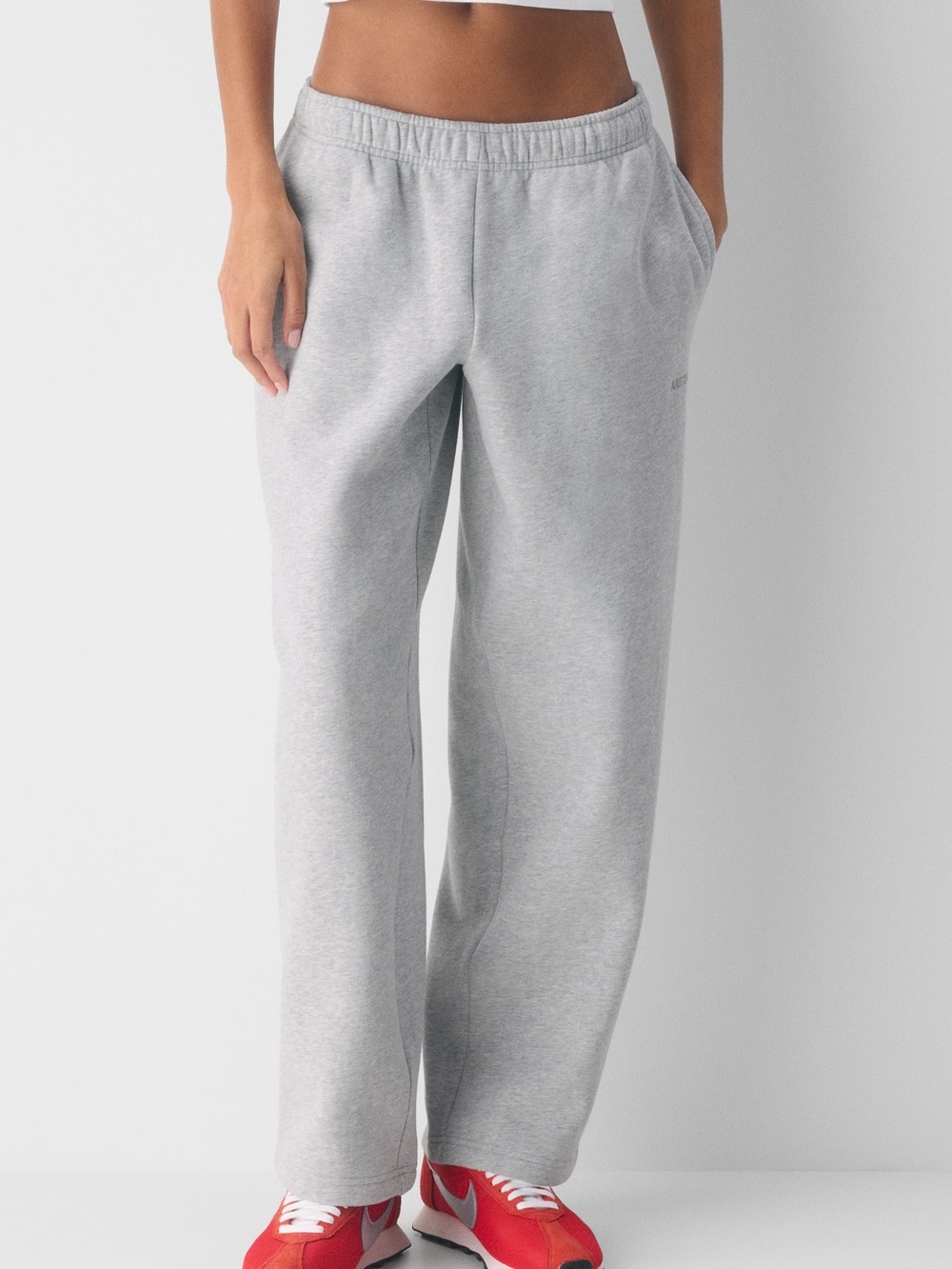 Aritzia Straight Leg Sweatpants in Light Gray